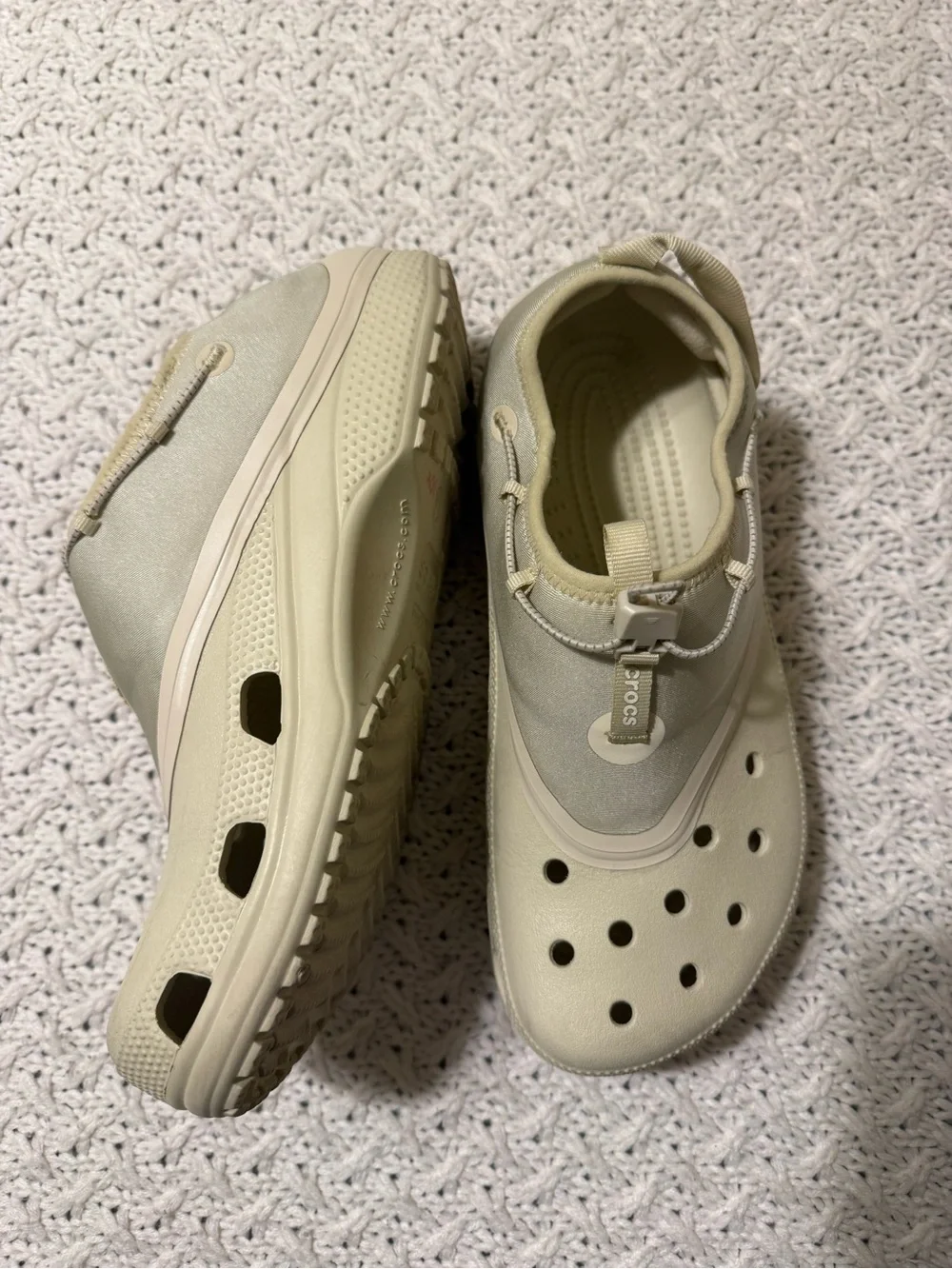 Safisty X Crocs classic clogs in the bone color way unísex W 10 M 8